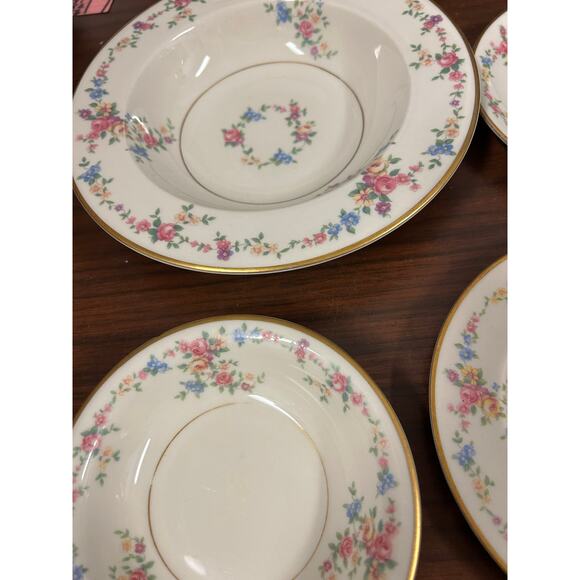 Set of Lamberton China, the Peggy Shippen Pattern, 25 Dishes, 2 Packs - Picture 5 of 6